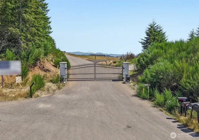 Land for sale at 218 High Bank Ln, Woodland, WA 98674 | MLS# NWM2563880