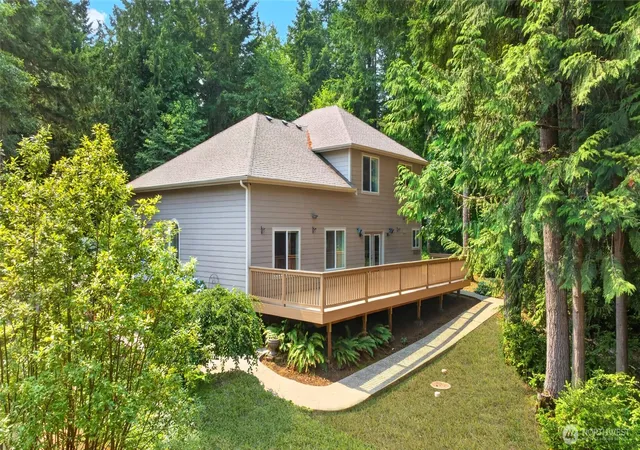Photo 2 of Single family home for sale at 6448 Se Skycrest Ln, Port Orchard, WA 98366 | MLS# NWM2563926 | Listing updated on 2026-09-22