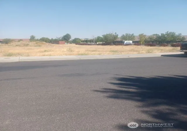 Photo 1 of Land for sale at 811 N Ted Yao Way, Moses Lake, WA 98837 | MLS# NWM2563929 | Listing updated on 2026-09-23