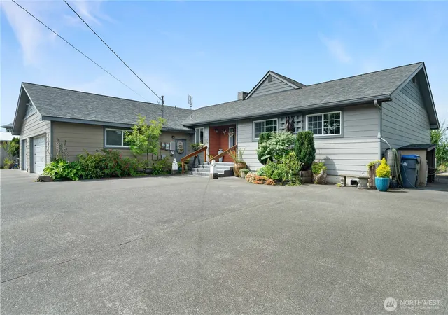 Photo 2 of Single family home for sale at 1103 S Aberdeen St, Westport, WA 98595 | MLS# NWM2563933 | Listing updated on 2026-09-22