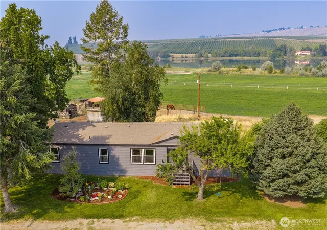 Photo 3 of Manufactured home for sale at 26575 Highway 97, Brewster, WA 98812 | MLS# NWM2563939 | Listing updated on 2026-09-23