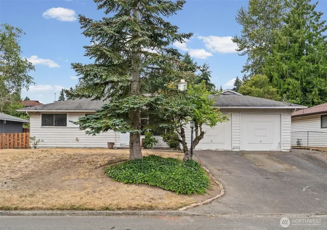 Photo 3 of Sale Pending at 29115 45th Place S, Auburn, WA 98001 | MLS# NWM2563942 | Listing updated on 2026-08-15