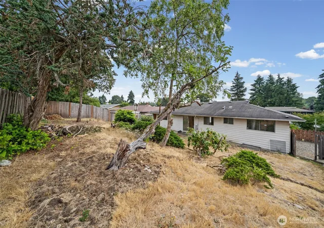 Photo 3 of Sale Pending at 29115 45th Place S, Auburn, WA 98001 | MLS# NWM2563942 | Listing updated on 2026-08-15