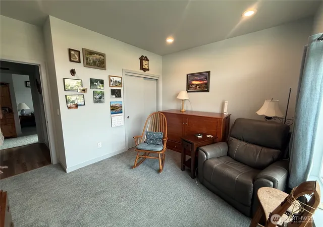 Photo 4 of Single family home for sale at 202 E Stanford Ave, Ellensburg, WA 98926 | MLS# NWM2563955 | Listing updated on 2026-09-28