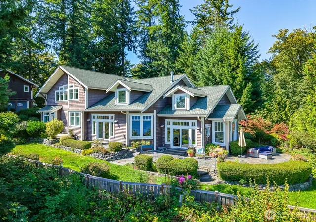 Photo 3 of Sale Pending at 9415 Key Peninsula Hwy Sw, Longbranch, WA 98351 | MLS# NWM2563957 | Listing updated on 2026-09-25