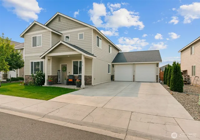 Photo 2 of Single family home for sale at 1610 E Spokane Ave, Ellensburg, WA 98926 | MLS# NWM2563960 | Listing updated on 2026-09-23