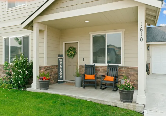 Photo 3 of Single family home for sale at 1610 E Spokane Ave, Ellensburg, WA 98926 | MLS# NWM2563960 | Listing updated on 2026-09-23