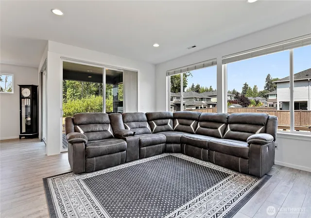 Photo 3 of Sale Pending at 35615 56th Avenue S, Auburn, WA 98001 | MLS# NWM2563976 | Listing updated on 2026-09-25
