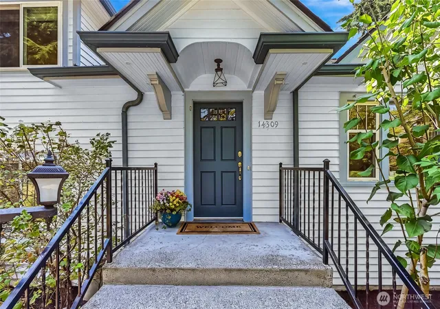 Photo 2 of Single family home for sale at 14309 19th Avenue Ne, Seattle, WA 98125 | MLS# NWM2563985 | Listing updated on 2026-10-01