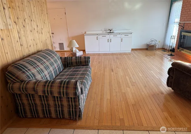 Photo 3 of Single family home for sale at 8610 Onyx Dr SW #A, Lakewood, WA 98498 | MLS# NWM2563992 | Listing updated on 2026-10-10