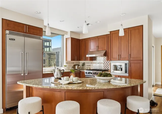 Photo 4 of Condo for sale at 10650 NE 9th Place #2122, Bellevue, WA 98004 | MLS# NWM2564001 | Listing updated on 2026-09-26