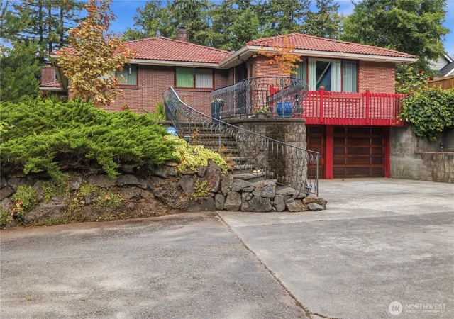 Photo 2 of Single family home for sale at 1405 Shaw Rd E, Puyallup, WA 98372 | MLS# NWM2564026 | Listing updated on 2026-09-23