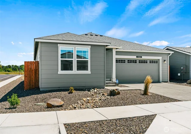 Photo 3 of Single family home for sale at 1802 S Mallard Way #31, Ellensburg, WA 98926 | MLS# NWM2564031 | Listing updated on 2026-09-23