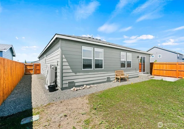 Photo 4 of Single family home for sale at 1802 S Mallard Way #31, Ellensburg, WA 98926 | MLS# NWM2564031 | Listing updated on 2026-09-23