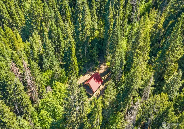 Photo 1 of Single family home for sale at 390 Tillman Crk Rd, Cle Elum, WA 98922 | MLS# NWM2564035 | Listing updated on 2026-09-23