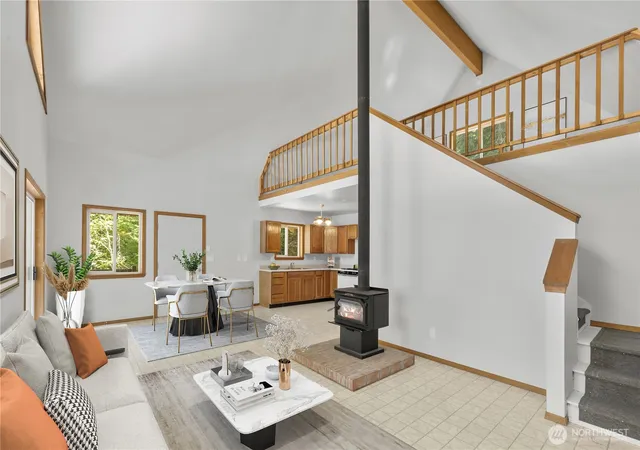 Photo 4 of Single family home for sale at 390 Tillman Crk Rd, Cle Elum, WA 98922 | MLS# NWM2564035 | Listing updated on 2026-09-23
