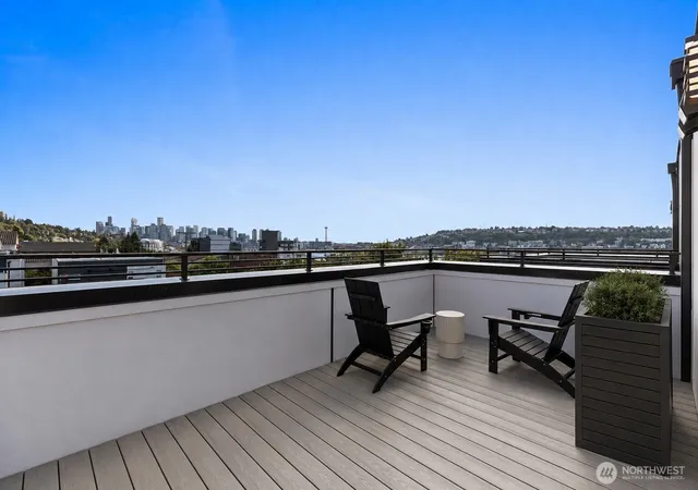 Photo 3 of Sale Pending at 2328 Franklin Ave E #C, Seattle, WA 98102 | MLS# NWM2564039 | Listing updated on 2026-09-25