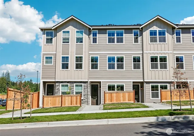 Photo 1 of Townhouse for sale at 8927 172nd Street Ne, Arlington, WA 98223 | MLS# NWM2564075 | Listing updated on 2026-09-28