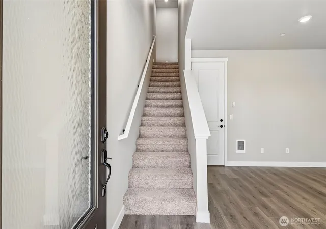 Photo 2 of Townhouse for sale at 8927 172nd Street Ne, Arlington, WA 98223 | MLS# NWM2564075 | Listing updated on 2026-09-28