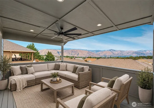 Photo 3 of Single family home for sale at 76 S Meadowbrook Ln, East Wenatchee, WA 98802 | MLS# NWM2564090 | Listing updated on 2026-10-01