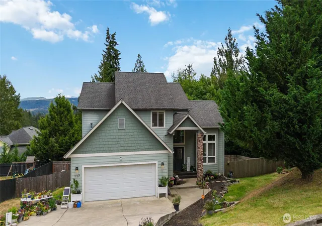 Photo 1 of Single family home for sale at 117 Alta Vista, Longview, WA 98632 | MLS# NWM2564103 | Listing updated on 2026-09-22