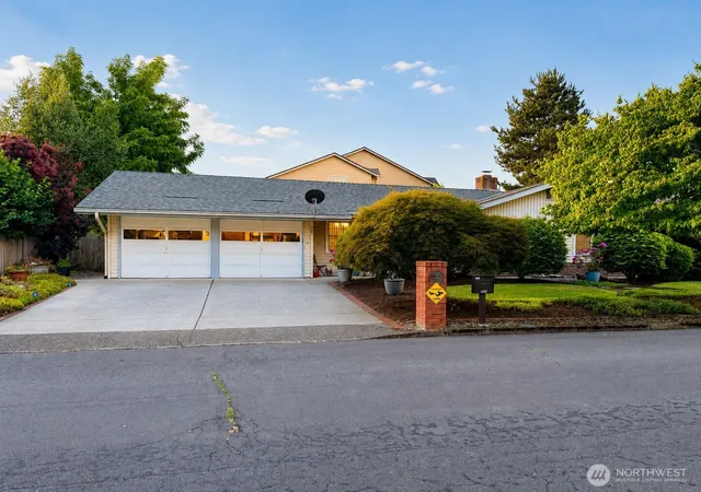 Photo 1 of Sale Pending at 8601 Ne 57th Street, Vancouver, WA 98662 | MLS# NWM2564114 | Listing updated on 2026-09-21