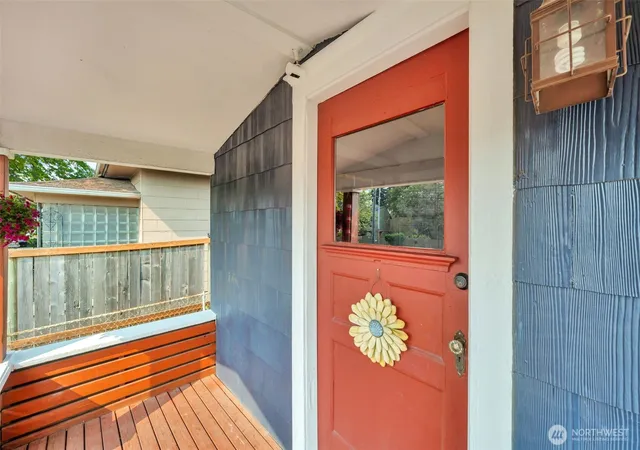 Photo 3 of Single family home for sale at 4341 S Puget Sound Ave, Tacoma, WA 98409 | MLS# NWM2564120 | Listing updated on 2026-09-30