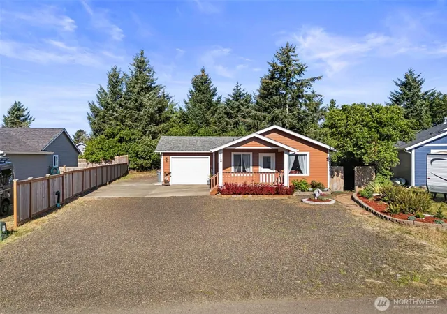 Photo 1 of Single family home for sale at 112 Seagate St Sw, Ocean Shores, WA 98569 | MLS# NWM2564130 | Listing updated on 2026-09-23