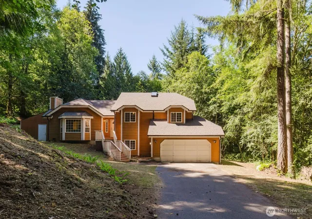Photo 1 of Single family home for sale at 1551 Se Nylace Ln, Port Orchard, WA 98367 | MLS# NWM2564134 | Listing updated on 2026-09-23