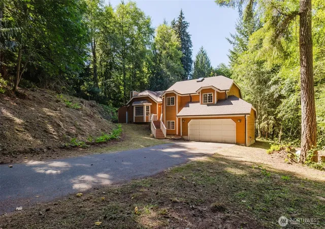 Photo 3 of Single family home for sale at 1551 Se Nylace Ln, Port Orchard, WA 98367 | MLS# NWM2564134 | Listing updated on 2026-09-23