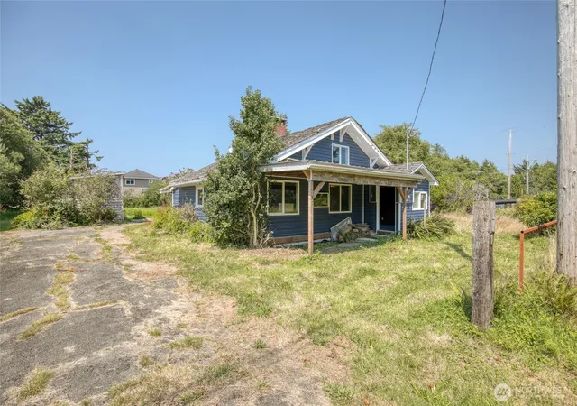 Photo 2 of Single family home for sale at 127 N 1st Street, Pacific Beach, WA 98571 | MLS# NWM2564141 | Listing updated on 2026-09-23