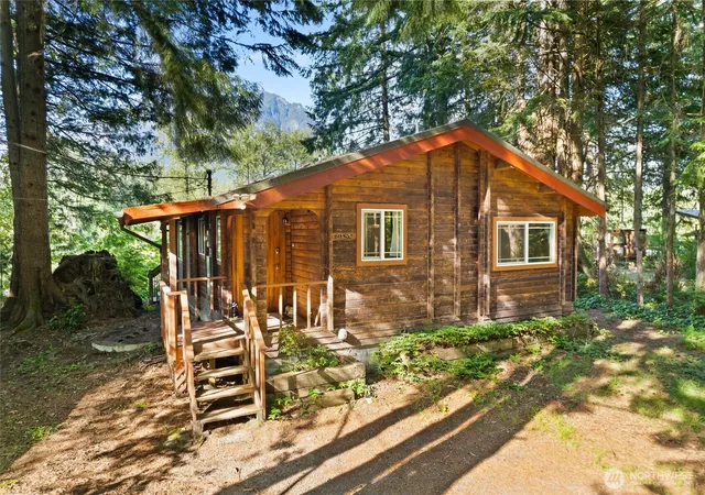 Photo 3 of Single family home for sale at 18017 433rd Avenue SE, Gold Bar, WA 98251 | MLS# NWM2564149 | Listing updated on 2026-09-29