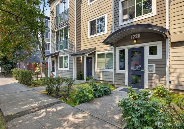Photo 1 of Condo for sale at 1220 E Columbia St #202, Seattle, WA 98122 | MLS# NWM2564156 | Listing updated on 2026-09-26