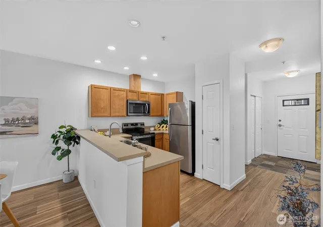 Photo 4 of Condo for sale at 1220 E Columbia St #202, Seattle, WA 98122 | MLS# NWM2564156 | Listing updated on 2026-09-26
