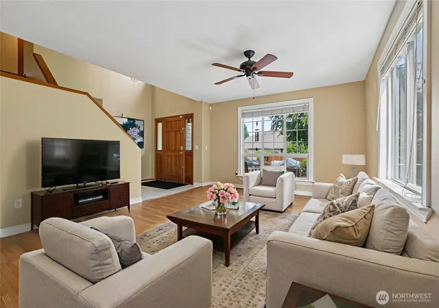 Photo 3 of Single family home for sale at 11121 SE 271st Street, Kent, WA 98030 | MLS# NWM2564173 | Listing updated on 2026-09-23