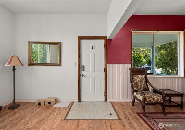 Photo 4 of Single family home for sale at 401 B St, South Bend, WA 98586 | MLS# NWM2564178 | Listing updated on 2026-09-28