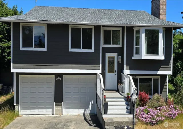 Photo 1 of Single family home for sale at 115 E Roberts Pl, Sequim, WA 98382 | MLS# NWM2564180 | Listing updated on 2026-09-23