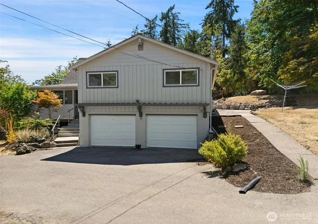Photo 1 of Single family home for sale at 4683 W Sherman Hts Rd, Bremerton, WA 98312 | MLS# NWM2564186 | Listing updated on 2026-09-23