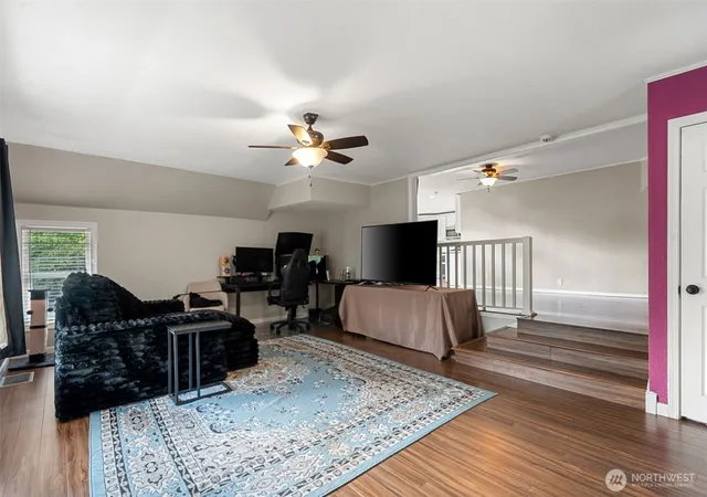 Photo 4 of Single family home for sale at 4683 W Sherman Hts Rd, Bremerton, WA 98312 | MLS# NWM2564186 | Listing updated on 2026-09-23