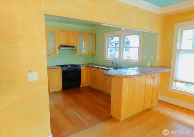 Photo 3 of Single family home for sale at 7217 4th Avenue NW, Seattle, WA 98117 | MLS# NWM2564193 | Listing updated on 2026-09-23