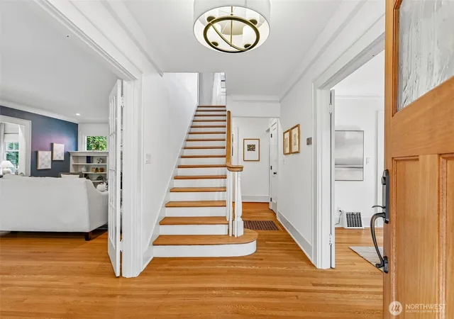Photo 2 of Sale Pending at 5248 17th Avenue Ne, Seattle, WA 98105 | MLS# NWM2564195 | Listing updated on 2026-09-21