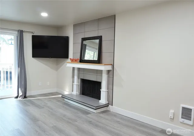 Photo 4 of Condo for sale at 14517 NE 40th Street #F103, Bellevue, WA 98007 | MLS# NWM2564200 | Listing updated on 2026-09-23
