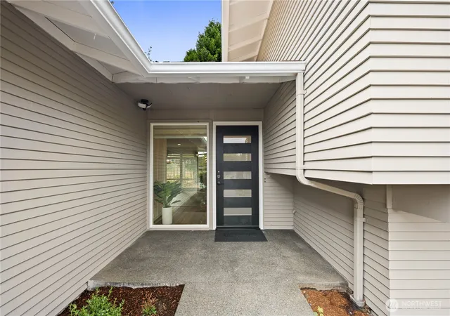 Photo 4 of Single family home for sale at 14115 SE 45th Street, Bellevue, WA 98006 | MLS# NWM2564205 | Listing updated on 2026-09-23