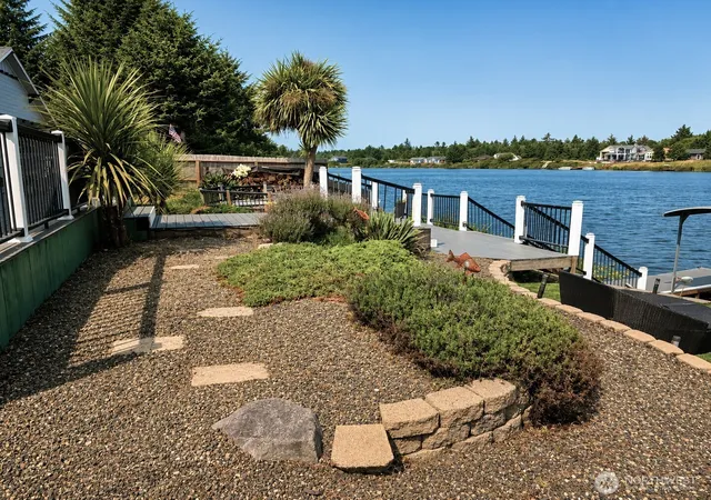 Photo 4 of Single family home for sale at 570 Weatherwax Loop NE, Ocean Shores, WA 98569 | MLS# NWM2564212 | Listing updated on 2026-09-23