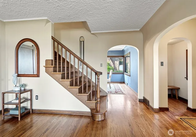 Photo 2 of Sale Pending at 1012 N Park Dr, Tacoma, WA 98403 | MLS# NWM2564221 | Listing updated on 2026-09-25