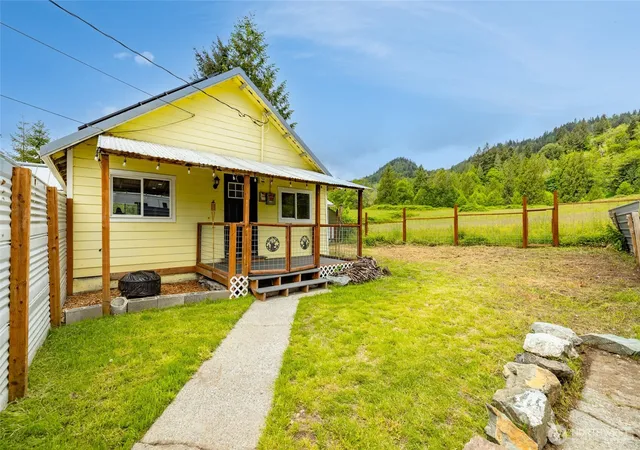 Photo 1 of Single family home for sale at 7288 Carlson Rd, Concrete, WA 98237 | MLS# NWM2564233 | Listing updated on 2026-09-24