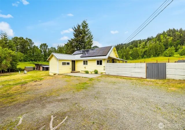 Photo 2 of Single family home for sale at 7288 Carlson Rd, Concrete, WA 98237 | MLS# NWM2564233 | Listing updated on 2026-09-24