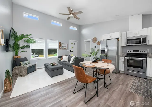 Photo 3 of Single family home for sale at 320 Marine View Dr Sw, Ocean Shores, WA 98569 | MLS# NWM2564242 | Listing updated on 2026-09-23