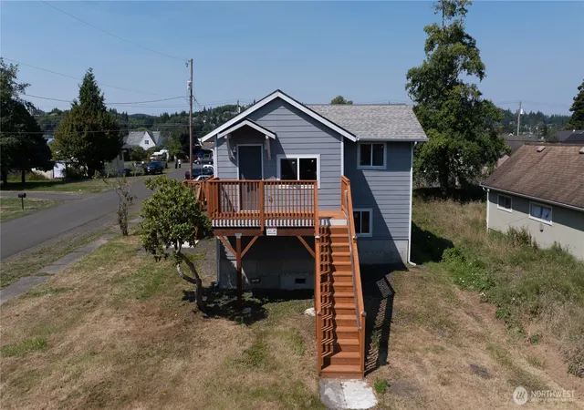 Photo 2 of Single family home for sale at 1720 W Market St, Aberdeen, WA 98520 | MLS# NWM2564270 | Listing updated on 2026-09-19
