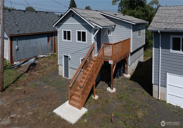 Single family home for sale at 102 N Martin St, Aberdeen, WA 98520 | MLS# NWM2564273